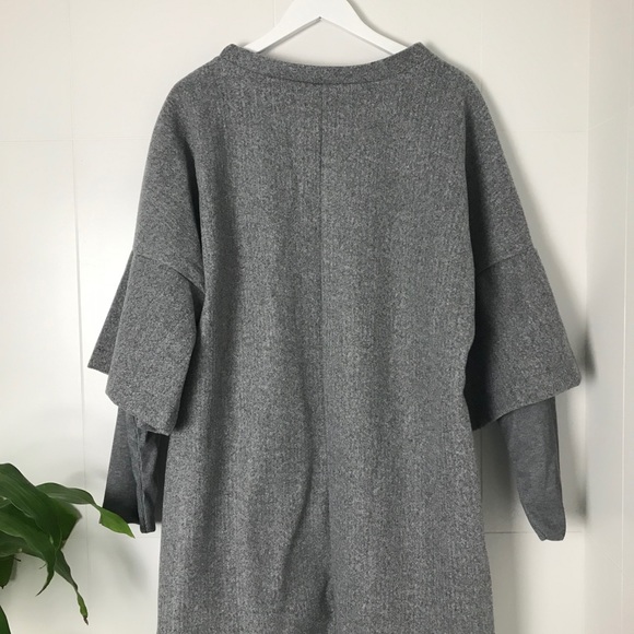 Women’s Long Sleeves Tunic with Black Peeking Cat - Picture 2 of 10